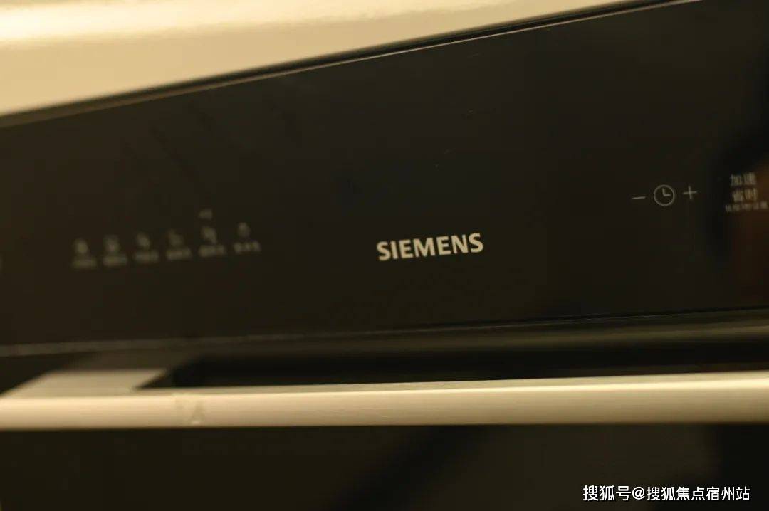 电线楼盘百科→楼盘网站→测评→中心电线小时热线电话详情瓦力游戏保利光合上城售楼处电话→保利光合上城售楼中心(图4)